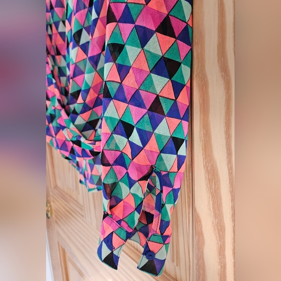 Decree Triangle Geometric Multicolor Sheer Wrap Blouse Bright Size Extra Small - Picture 3 of 8